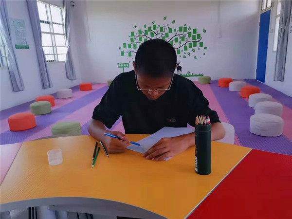 辽宁温暖管教学校绘画教育